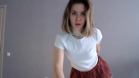 Snapshot of margaretstrein chatting on 02-27-25, 06:18 Alex and Jane online show from 02-27-25, 06:18