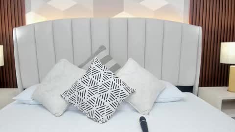 Aitana online show from 03-28-26, 01:49