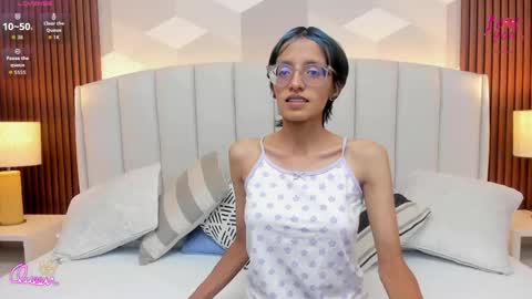 Aitana online show from 04-14-26, 01:55