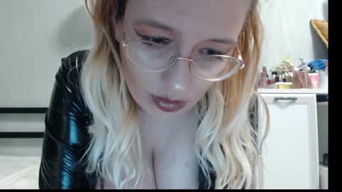 margo_shine online show from 05-01-26, 02:10