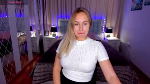 Snapshot of margosugar chatting on 06-16-26, 09:56 MargoSugar online show from 06-16-26, 09:56
