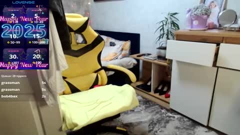 Mari online show from 01-16-25, 09:27