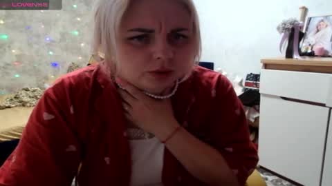 Mari online show from 02-08-25, 11:22