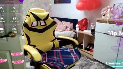 Mari online show from 02-25-25, 03:31