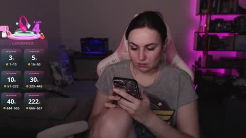 Snapshot of mari_moore7 chatting on 06-20-26, 07:33 mari moore online show from 06-20-26, 07:33