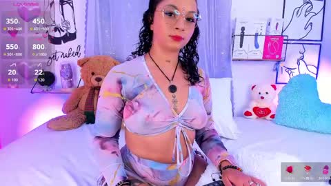 Snapshot of mari_sweett chatting on 05-11-26, 07:33 Mari Sweett online show from 05-11-26, 07:33