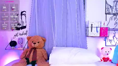 Snapshot of mari_sweett chatting on 06-18-26, 06:23 Mari Sweett online show from 06-18-26, 06:23