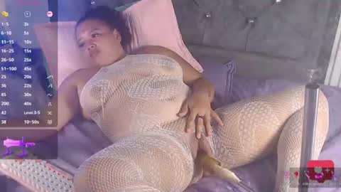 Snapshot of maria77_ chatting on 06-18-26, 08:35 maria77_ online show from 06-18-26, 08:35