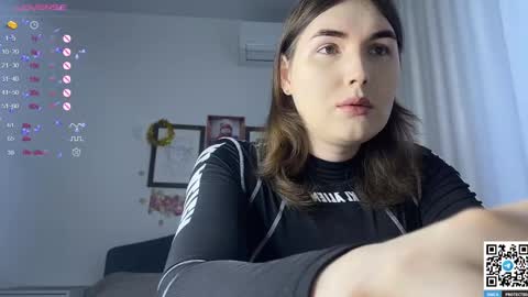 Snapshot of maria_bowie chatting on 01-15-25, 07:26 Maria online show from 01-15-25, 07:26