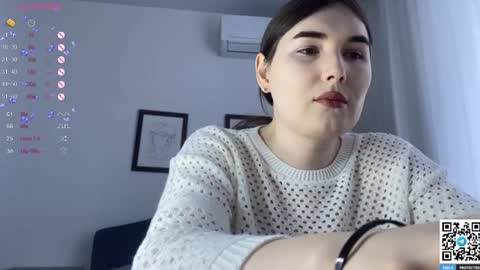 Snapshot of maria_bowie chatting on 02-14-25, 08:52 Maria online show from 02-14-25, 08:52