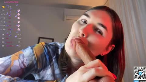 Snapshot of maria_bowie chatting on 02-19-25, 05:27 Maria online show from 02-19-25, 05:27