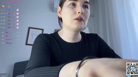 Snapshot of maria_bowie chatting on 02-20-25, 07:55 Maria online show from 02-20-25, 07:55