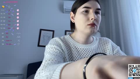 Snapshot of maria_bowie chatting on 02-21-25, 08:51 Maria online show from 02-21-25, 08:51