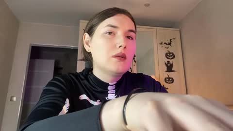 Snapshot of maria_bowie chatting on 10-29-25, 07:54 Maria online show from 10-29-25, 07:54