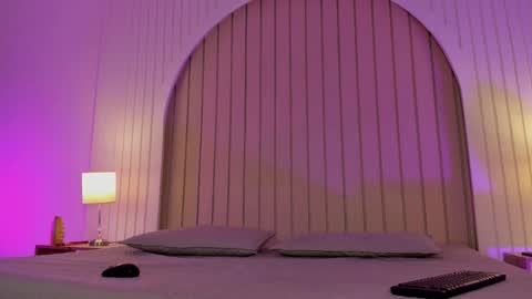 Maria  online show from 11-28-25, 11:24