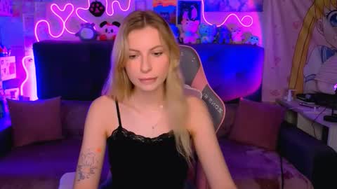 Snapshot of maria_hunt chatting on 11-13-25, 03:16 Maria online show from 11-13-25, 03:16