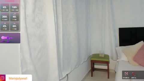 Snapshot of maria_julyana chatting on 10-03-25, 05:15 V A N E S S A online show from 10-03-25, 05:15