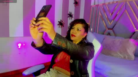 Snapshot of maria_paulac chatting on 12-30-24, 04:20 MARIA online show from 12-30-24, 04:20