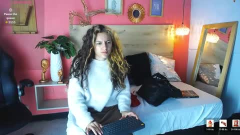 maria_turner1 online show from 04-17-26, 10:07