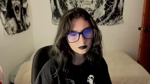 Snapshot of mariagh_ chatting on 06-08-26, 01:28 Maria online show from 06-08-26, 01:28