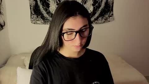 Maria online show from 06-15-26, 04:20