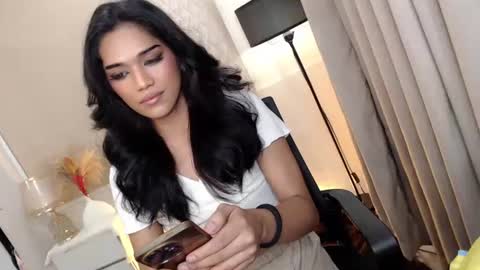 mariah_clara online show from 11-27-25, 12:02