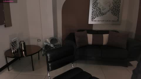 MARIA HERRERA  online show from 10-21-25, 02:56