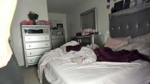 Pinkkitty online show from 02-18-25, 04:15