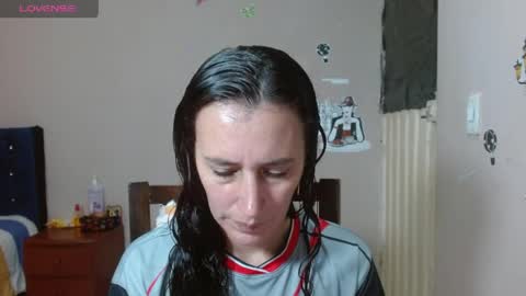 Snapshot of mariam_wish1 chatting on 05-04-26, 06:37 mariam_wish1 online show from 05-04-26, 06:37