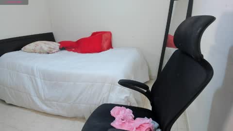   Mariam Castiblanco online show from 04-03-26, 07:56