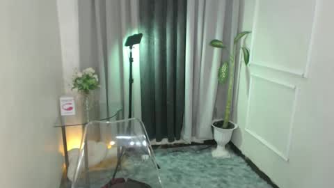 Snapshot of mariamercedesxxx chatting on 01-19-25, 12:06 maria online show from 01-19-25, 12:06