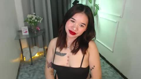 Snapshot of mariamercedesxxx chatting on 02-20-25, 04:28 maria online show from 02-20-25, 04:28