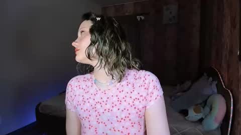 Snapshot of mariamilkis chatting on 06-22-26, 01:29 Maria online show from 06-22-26, 01:29