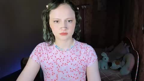 Snapshot of mariamilkis chatting on 06-22-26, 03:25 Maria online show from 06-22-26, 03:25