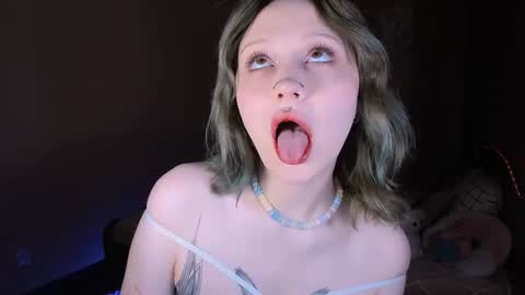 Snapshot of mariamilkis chatting on 06-28-26, 12:49 Maria online show from 06-28-26, 12:49
