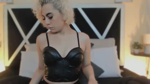 Marian online show from 12-23-25, 02:31