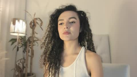 Marian online show from 04-01-26, 01:28