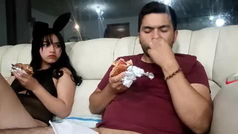 Mariana online show from 03-26-26, 03:34