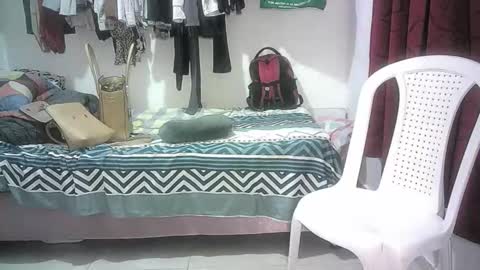 Snapshot of mariana995649 chatting on 06-09-26, 10:54 mariana995649 online show from 06-09-26, 10:54