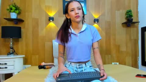 Mariana Angel online show from 02-09-25, 02:29