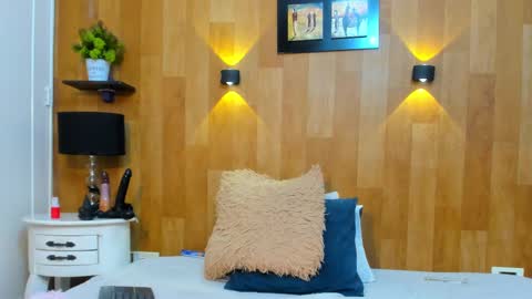 Mariana Angel online show from 02-21-25, 10:37