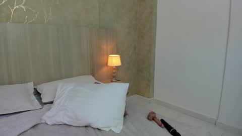 Mariana Allen online show from 02-11-25, 06:40