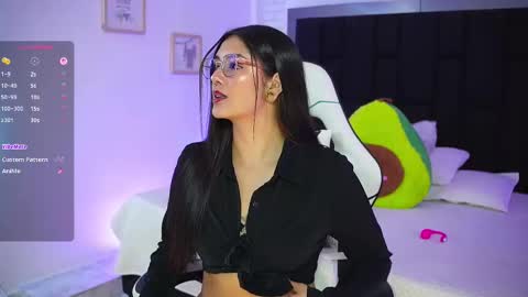 Snapshot of mariana_monroe04 chatting on 09-11-25, 07:25 Mariana online show from 09-11-25, 07:25