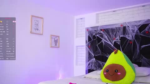 Snapshot of mariana_monroe04 chatting on 10-21-25, 07:14 Mariana online show from 10-21-25, 07:14