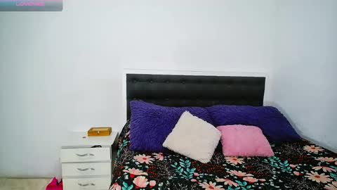 mariana_sara online show from 11-07-25, 11:27