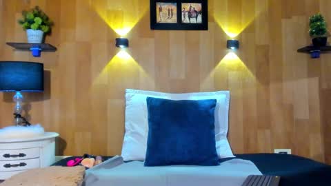 Mariana Angel online show from 12-23-24, 07:30