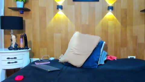 Mariana Angel online show from 01-25-25, 03:09