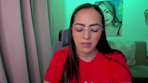 Mariana Lopez online show from 01-19-26, 01:09