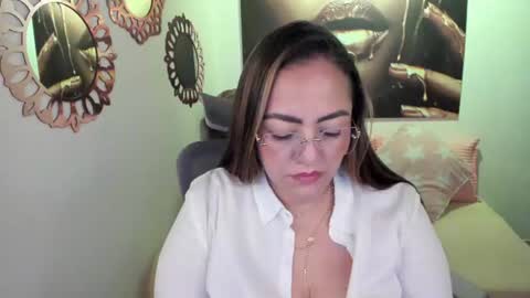 Snapshot of marianalopez81 chatting on 07-05-26, 04:19 Mariana Lopez online show from 07-05-26, 04:19