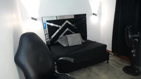 Mariana online show from 03-31-26, 05:19